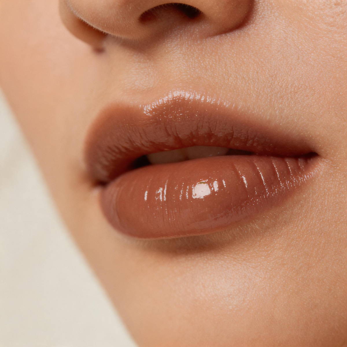 🍒🍒Mocha Nude High-Shine Lip Glaze